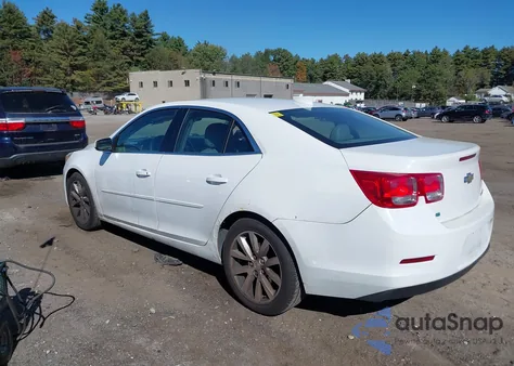 2015 Chevrolet Malibu 2Lt z USA, uszkodzony, nr VIN 1G11D5SL2FF114836